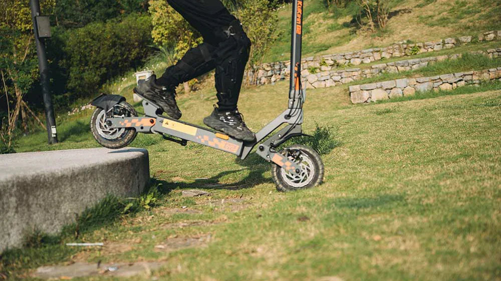 Why Suspension Matters More Than Top Speed for Everyday Scooter Riders