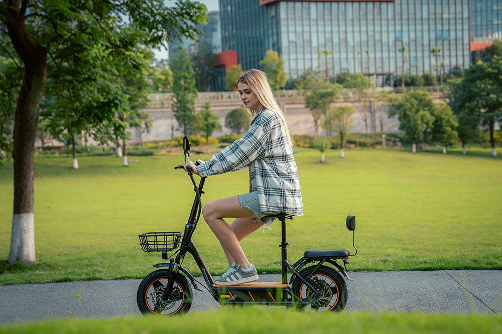Spring & Summer on Two Wheels: Why an Electric Scooter Is the Season’s Best Upgrade